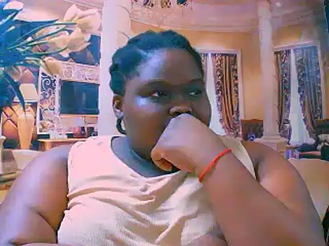 Snapshot of EbonyHotBuns chatting on 09.14.25 EbonyHotBuns online show from 09.14.25