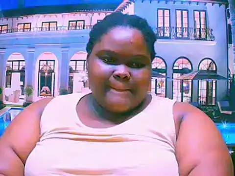 Snapshot of EbonyHotBuns chatting on 10.06.25 EbonyHotBuns online show from 10.06.25