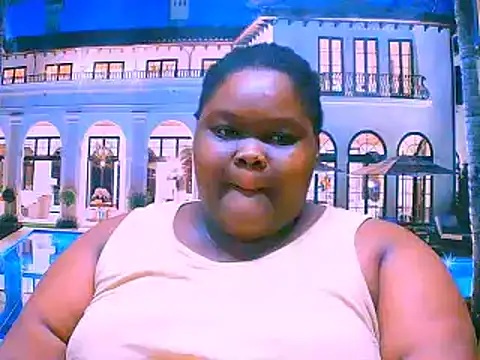 Snapshot of EbonyHotBuns chatting on 10.24.25 EbonyHotBuns online show from 10.24.25