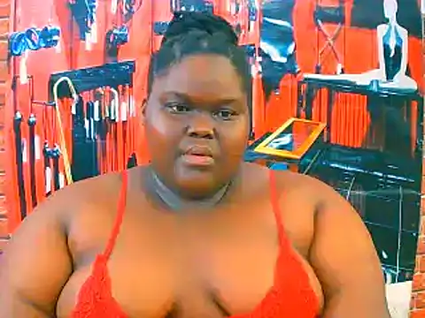 Snapshot of EbonyHotBuns chatting on 11.15.25 EbonyHotBuns online show from 11.15.25