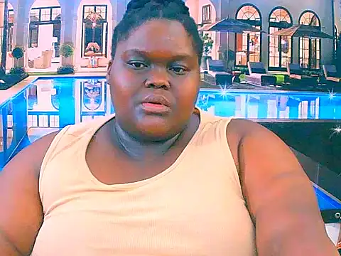 Snapshot of EbonyHotBuns chatting on 11.23.25 EbonyHotBuns online show from 11.23.25