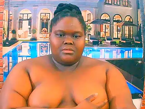 Snapshot of EbonyHotBuns chatting on 11.25.25 EbonyHotBuns online show from 11.25.25