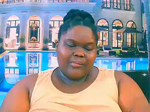 Snapshot of EbonyHotBuns chatting on 11.28.25 EbonyHotBuns online show from 11.28.25