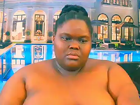 Snapshot of EbonyHotBuns chatting on 11.29.25 EbonyHotBuns online show from 11.29.25