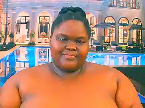 Snapshot of EbonyHotBuns chatting on 12.15.25 EbonyHotBuns online show from 12.15.25