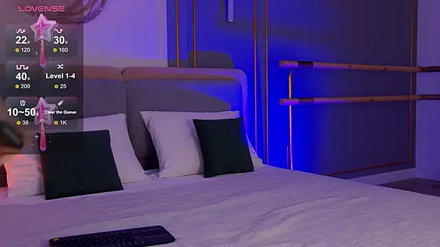 Snapshot of Smiley_Mia chatting on 02.02.25 Smiley Mia online show from 02.02.25