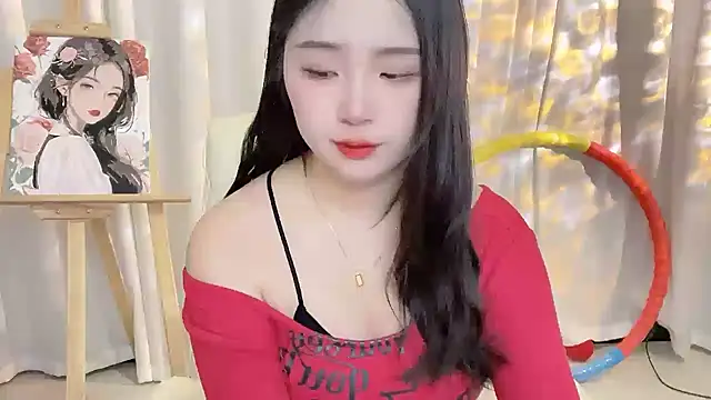 Snapshot of SU__SU chatting on 03.18.25 SU SU online show from 03.18.25