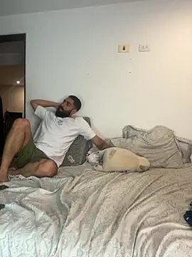 Snapshot of Drogamma chatting on 11.13.25 Drogamma online show from 11.13.25