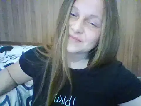 Evasapples online show from 02.26.25