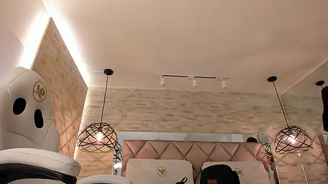 Snapshot of dorothy_vegga chatting on 02.14.25 dorothy vegga online show from 02.14.25