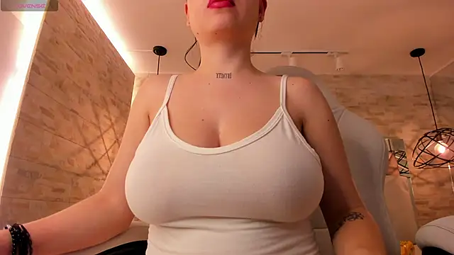 Snapshot of dorothy_vegga chatting on 02.17.25 dorothy vegga online show from 02.17.25