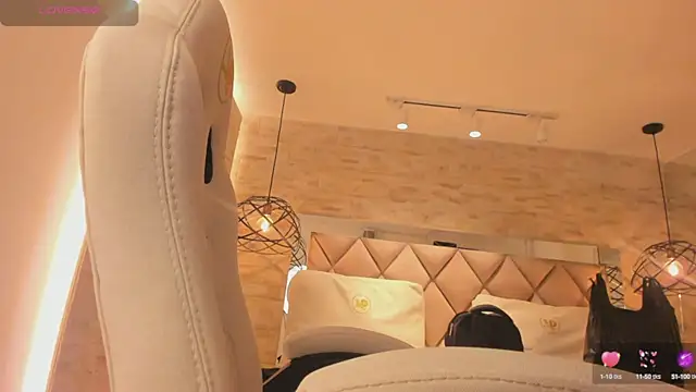 Snapshot of dorothy_vegga chatting on 03.05.25 dorothy vegga online show from 03.05.25