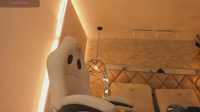 Snapshot of dorothy_vegga chatting on 03.06.25 dorothy vegga online show from 03.06.25