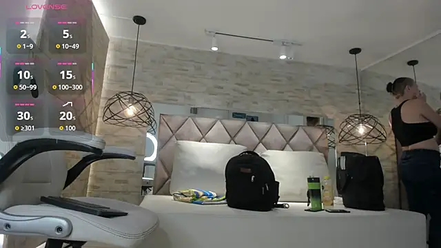 Snapshot of dorothy_vegga chatting on 10.06.25 dorothy vegga online show from 10.06.25