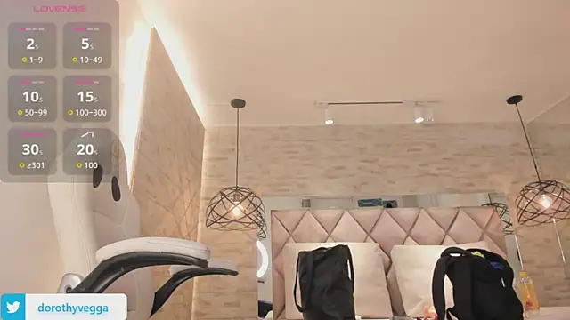 Snapshot of dorothy_vegga chatting on 10.07.25 dorothy vegga online show from 10.07.25