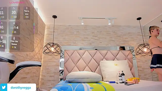 Snapshot of dorothy_vegga chatting on 10.21.25 dorothy vegga online show from 10.21.25