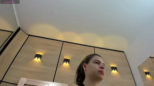 Snapshot of dorothy_vegga chatting on 01.19.26 dorothy vegga online show from 01.19.26