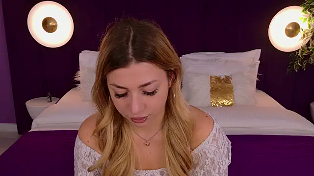 HelenaMorgan online show from 09.26.25