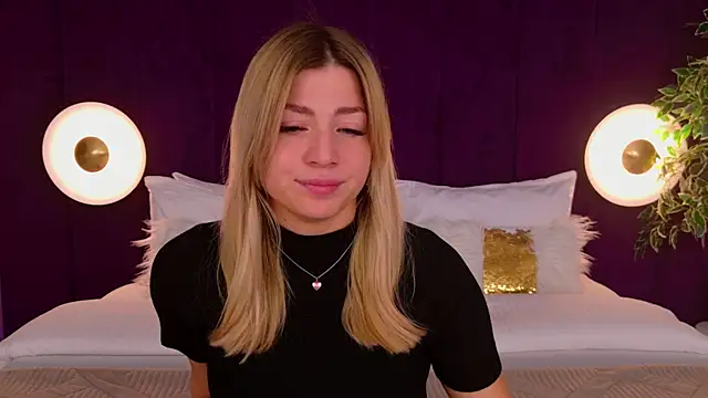 HelenaMorgan online show from 10.04.25