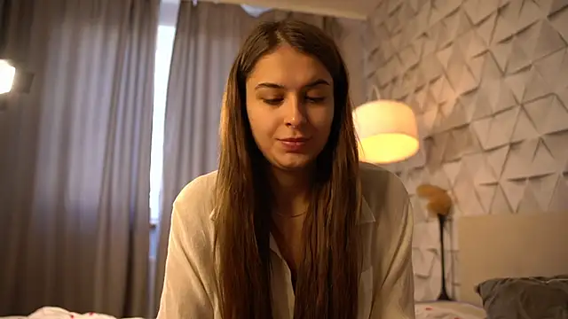 elisa moon online show from 06.03.26