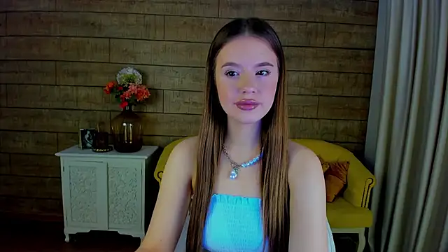 Snapshot of MilanaBalmain chatting on 01.22.25 MilanaBalmain online show from 01.22.25