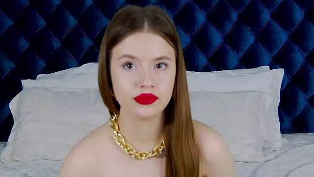 Snapshot of MilanaBalmain chatting on 02.09.25 MilanaBalmain online show from 02.09.25