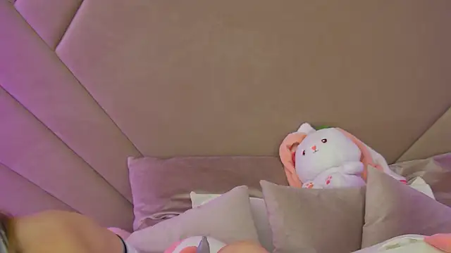 Snapshot of MilanaBalmain chatting on 11.12.25 MilanaBalmain online show from 11.12.25