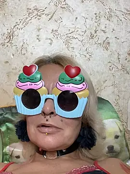 Gardener of Illusions online show from 06.22.26