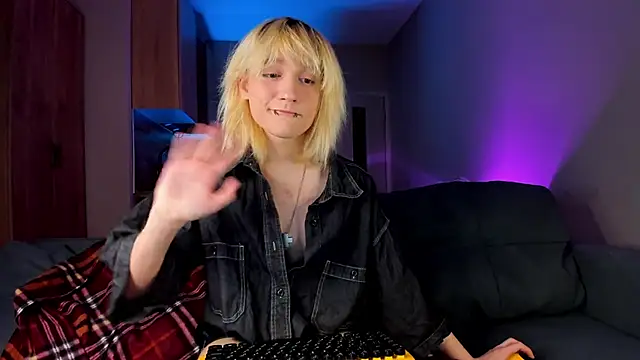 Gregory Byyrd online show from 01.02.25