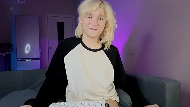 Gregory Byyrd online show from 10.11.25