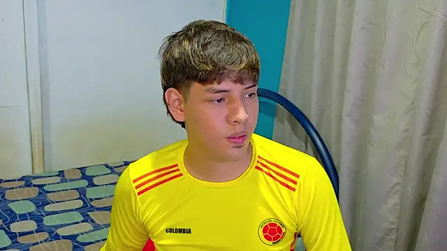 Snapshot of zackmontieel chatting on 02.07.26 zackmontieel online show from 02.07.26