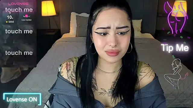 Snapshot of baby__kim chatting on 12.04.25 baby kim online show from 12.04.25