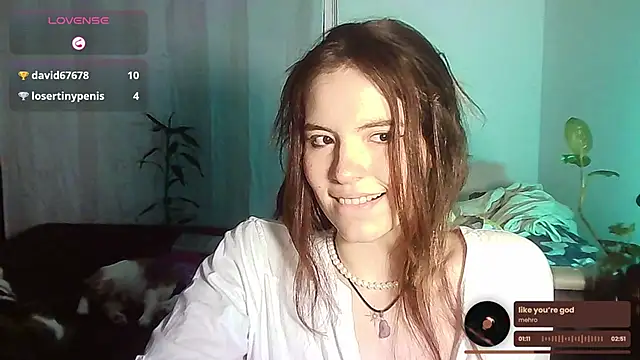 Snapshot of cherrybom969 chatting on 12.18.25 cherrybom969 online show from 12.18.25