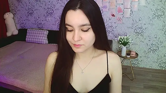 annie shine online show from 12.08.24