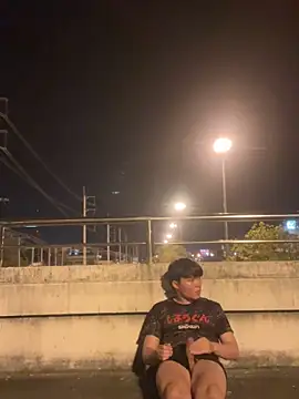 Snapshot of thehornyboyz chatting on 01.03.25 thehornyboyz online show from 01.03.25