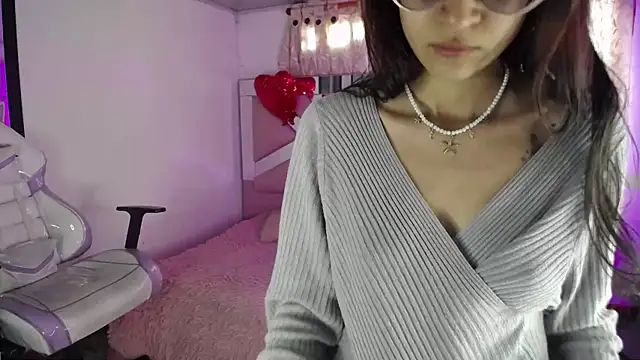 Mia Fischer online show from 02.16.25