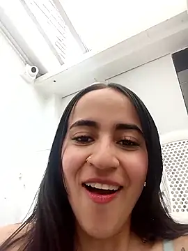 Mia Fischer online show from 10.07.25