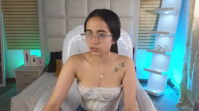 Mia Fischer online show from 05.10.26
