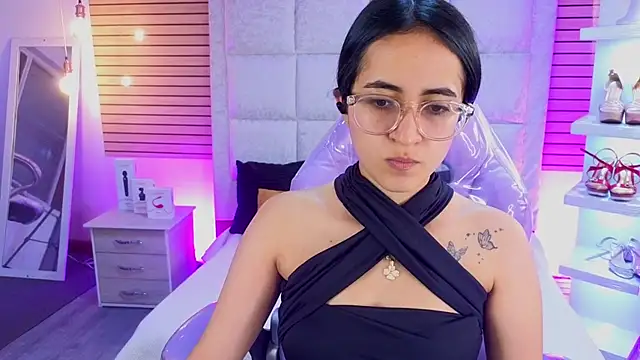 Mia Fischer online show from 06.22.26