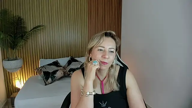 andre soto  online show from 01.06.25