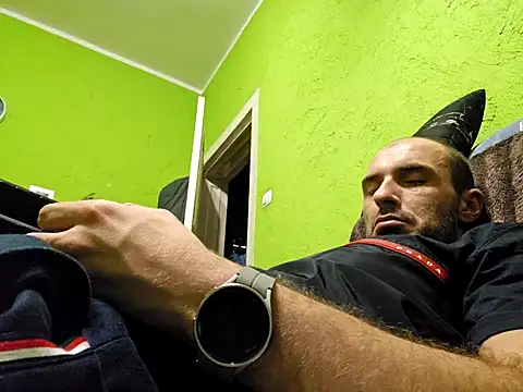 STANISLAW621162 online show from 01.16.25