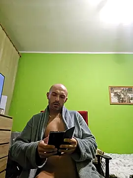STANISLAW621162 online show from 02.16.25