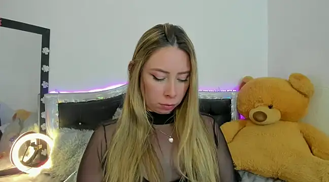 JanneKim online show from 02.25.25