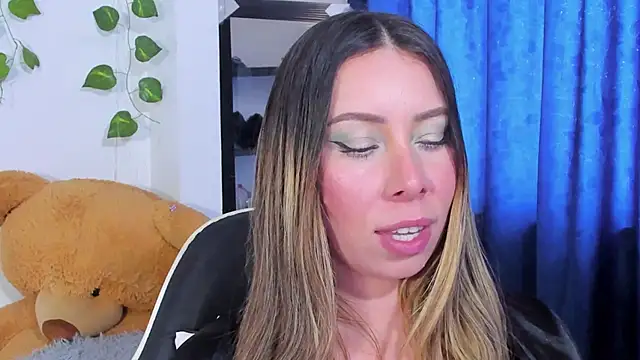 JanneKim online show from 12.03.25