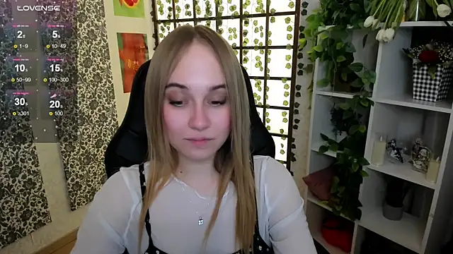 LianaBright online show from 03.10.25