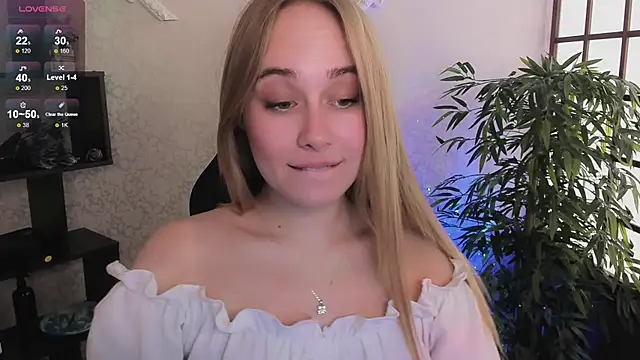 LianaBright online show from 03.13.25