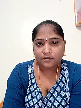 Snapshot of Mounika-Sexy chatting on 05.08.26 Mounika-Sexy online show from 05.08.26