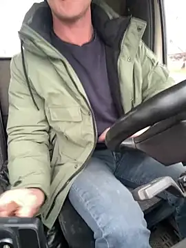 Snapshot of AlexGWoW chatting on 01.14.25 AlexGWoW online show from 01.14.25