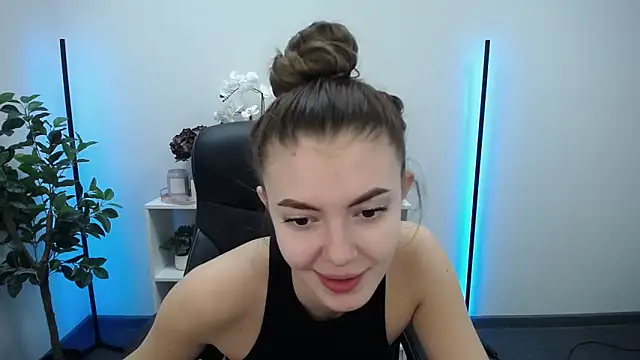 Ritaneer online show from 12.03.25