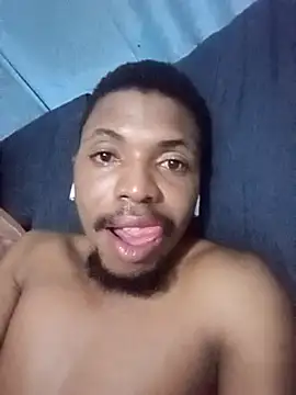 Snapshot of the4thking chatting on 02.21.25 the4thking online show from 02.21.25